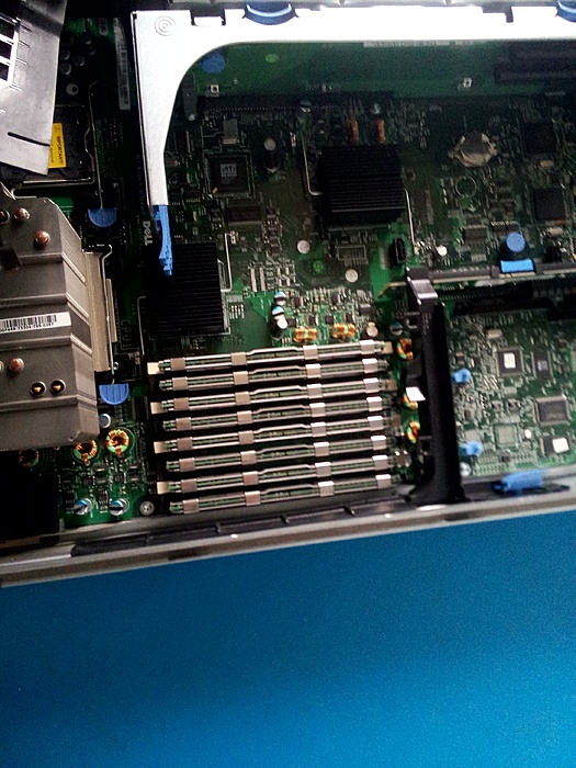 3x Dell Poweredge 2950-p60324-163422-min-jpg