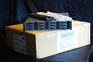 [TK] Promise VTrak 12110 Hard Drive Array (NIEUW)-pimvandaelen-jpg