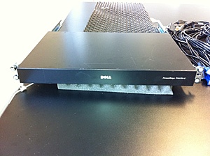 Dell PowerEdge 2161DS-2 KVM-over-IP met 16x USB SIPs-foto-1-jpg