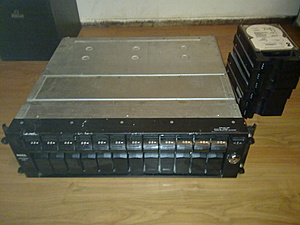 [TK] Dell PowerVault 210s-07122011101-jpg