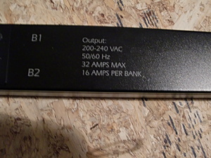 APC Switched Rack PDU 24 poorts 32amp-info-jpg