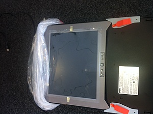 [TK] 1U - LCD - (17 inch) - met DELL-rackrails --photo1-jpg