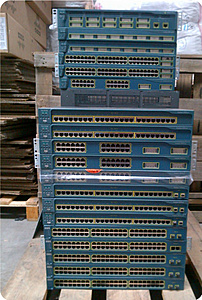 VEILING. Partij CISCO Switches WS-C3550 en WS-C2950. Gigabit en 10/100.-fotoflexer_photo-jpg