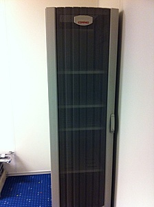 [TK] Compaq Server Kast T.E.A.B-fotosk1-jpg