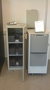 [TK] PWREdge 1950 Quad core, Iomega IX4-200R, APC Netshelter-imag0174-jpg