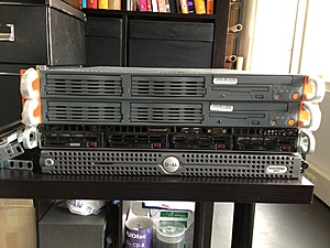 Stapeltje servers + PDU te koop (SuperMicro, Dell, APC)-img_0532-jpg