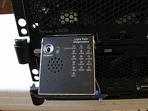 [TKA] 10x IBM System X3650 (2U, 2x X5450, 12GB, 3x 73GB)-ibm-x3650-lpd-jpg