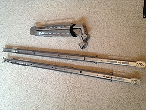 [TK] HP spul (DL360 G3, rails G3 buiten, G4 binnen, G4 kit incl. kabel arm)-foto-4-jpg