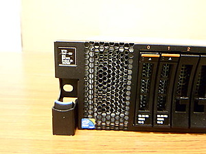 [TK] 3x  IBM x3650 M2 794762U 1x Processor Quad Core  E5540 2.53 Ghz, 8GB RAM-ibm-x3650-5-jpg