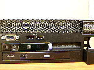[TK] 3x  IBM x3650 M2 794762U 1x Processor Quad Core  E5540 2.53 Ghz, 8GB RAM-ibm-x3650-6-jpg