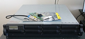 TEKOOP: SAN AXUS YOTTA 8 Bay incl controller en kabel-729572-jpg