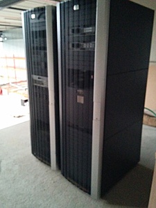 2 x HP server 42u rack-naamloos-jpg
