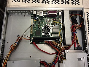 [TK] Servers, netwerk switch en APC-image_4-medium-jpeg