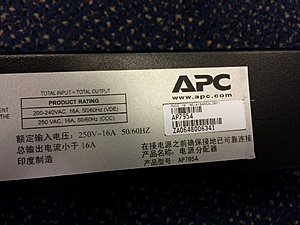 [TK] Servers, netwerk switch en APC-image_2-medium-jpeg
