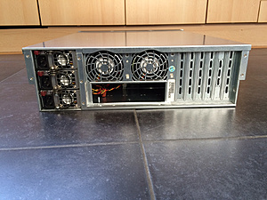 [TK] 3U Supermicro chassis / 3x PSU / 15x HDD-img_0617-jpg