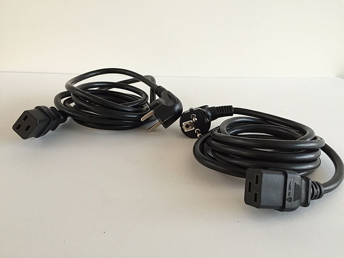 [TK] Pulsar STS 16 incl. cables (rack power source transfer system - ATS)-_57-3-jpg