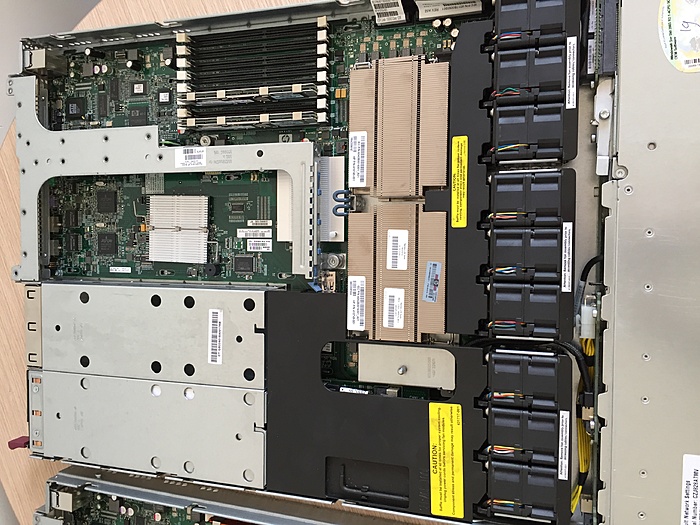 2x HP DL360G5 + 1X HP TV DL360R05 (HardWare Raid, Dual CPU etc)-552cce4a67902-img_0623-jpeg