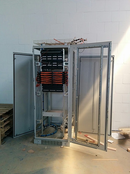 [GZ] Compleet 32-42U rack met zijpanelen-patchkast-jpg