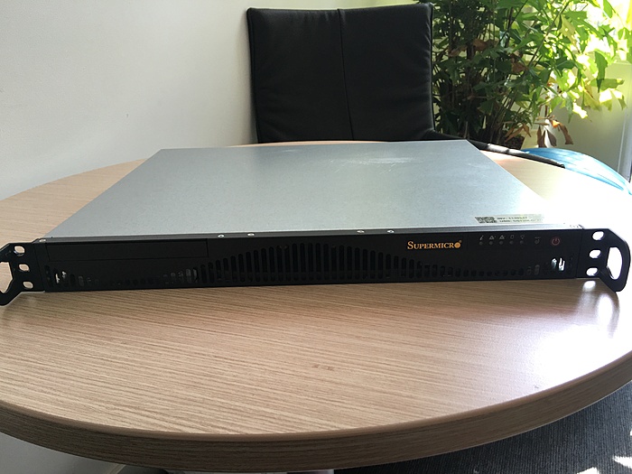 SuperMicro Dual Xeon E5-2420 / 48GB ram / 2x240GB Intel SSD (Hardware raid)-img_0407-1-jpg
