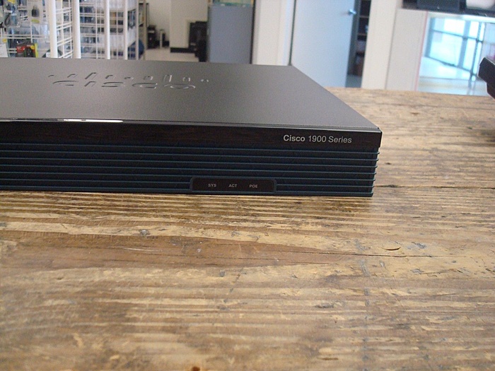 TKA: 2 x Cisco 1921 ISRg2 Gigabit router met SEC licentie-1921-1-jpg