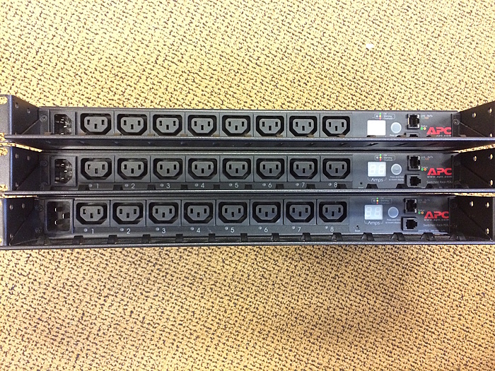 TKA: Diverse HP/Cisco gigabit switches en APC PDUs-img_4549-jpg
