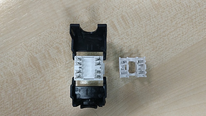 [TKA] Partij van 90 Cat5E Keystone jacks (Digitus)-img_20160719_150257352-jpg