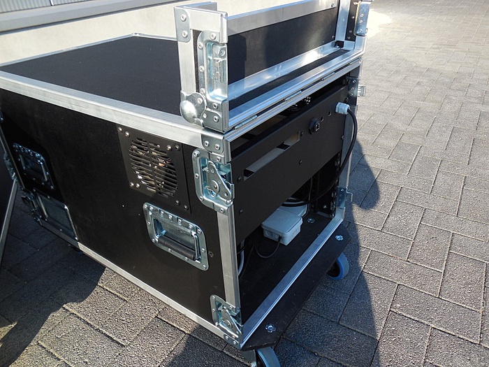 TK - Mobiele serverrack flightcases-dscn1479-jpg