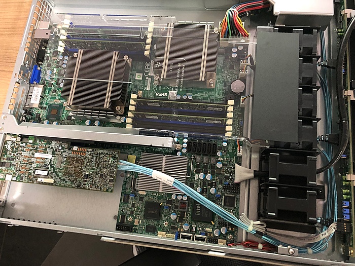 TK: 1U X8DTU Supermicro - 2x Xeon E5504 - 16GB RAM-img_0998-jpg
