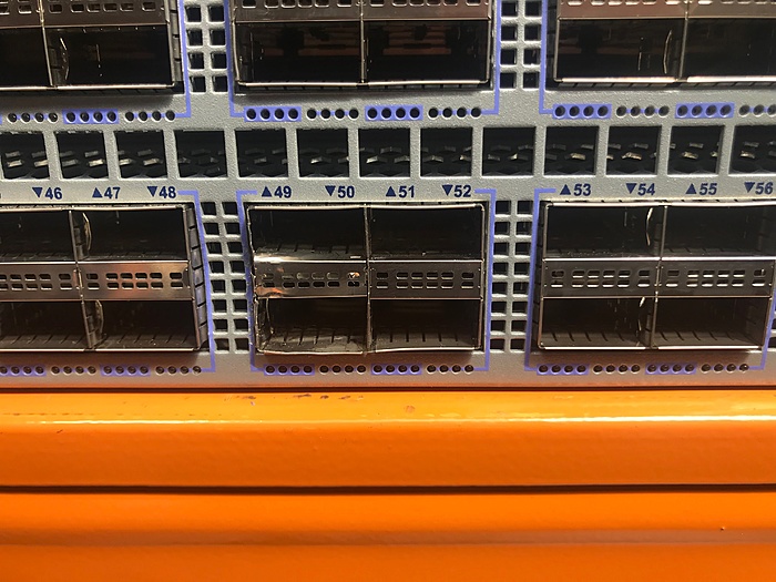 TKA Arista DCS-7260CX-64-R 64x 100GBe Switch ?8500-img_5469-jpg