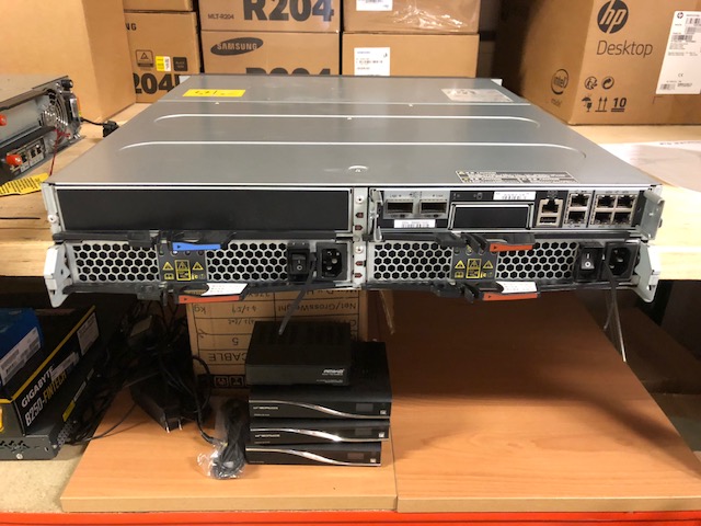 TKA- Netapp FAS2020 / FAS2220-img_5913-jpg