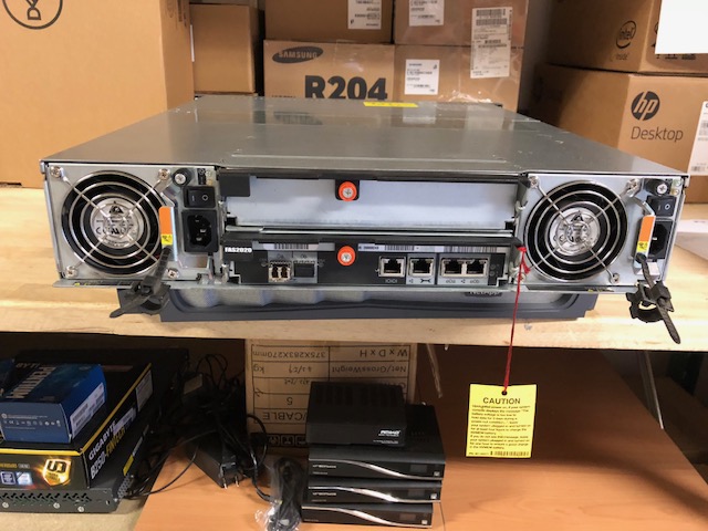 TKA- Netapp FAS2020 / FAS2220-img_5912-jpg