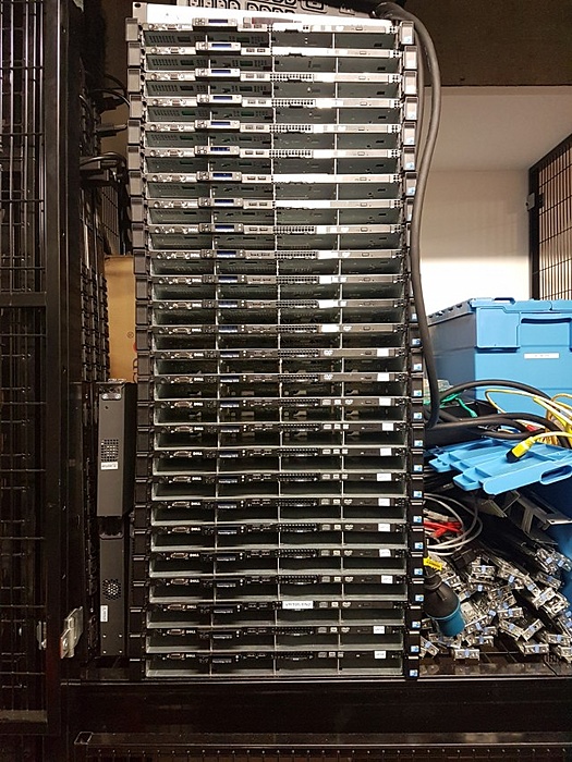 26x servers te koop (zonder HD) verder gewoon werkend-servers-jpg