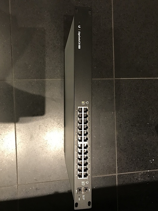 [TK] Ubiquiti Edgeswitches 24 250w PoE - ES-24-250W-4b43fc85-1a76-4f39-8cf8-e40100feb726-jpeg