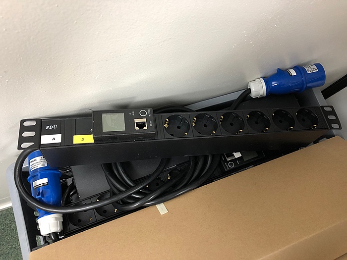[TK] Metered PDU's-pdu1-jpg
