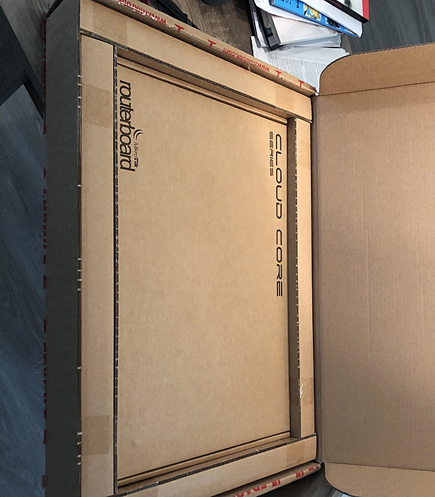 TKA: Nieuwe MikroTik CCR1072-1G-8S+-1-jpg