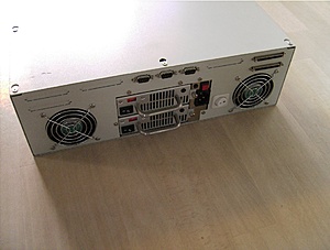 [TK] 3x IDE/SCSI RAID Storage case 270GB (Max 2,4 TB)-back-jpg
