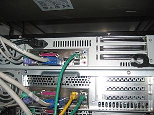 2u Server P4, SATA, 1GB-foto2-jpg