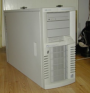 [TK] HP Netserver LC 2000 Dual 933 / 1024Mb / RAID5 enz-server02-jpg