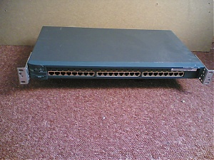 Diverse servers en cisco 2900 XL en sliderails-afb-60-jpg
