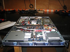 [TK] 1u P4 3.0 Server 4x512mb 2x300GB-youri-042-jpg