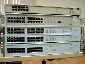 [TK] 5x 3Com Switches-3com-jpg