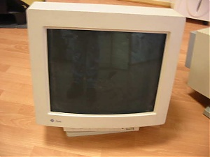 Sun/sony 19 inch monitor GDM 1962B-z-841165a02d5acfb29454b5cd8551cfa4-jpg