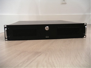 [TK] Chieftec 2u black-case-jpg
