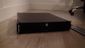(TK) Chieftec UNC-210B compleet + rails-dsc00063-jpg