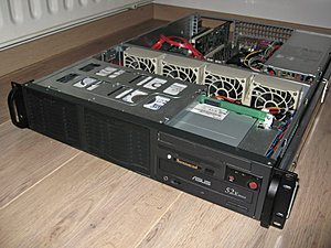 TKA: Supermicro P4 (backup)server-server-003-jpg