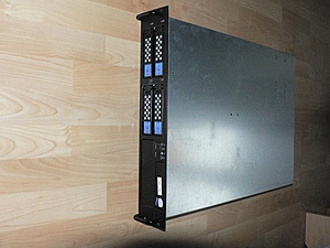 [TK] Quad-Core Xeon E5310 2U Server-p1060597-jpg