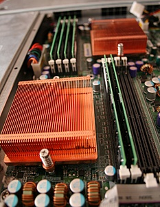 1u Dual opteron 242 / 3GB Ram / 200GB-img_2021-jpg