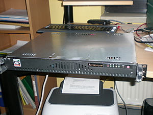TK server supermicro 2.0 Ghz 1U-dscn1070-jpg