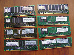 TK: Geheugen, Spareparts voor IBM servers en twee switches-bp-spare-mem-jpg