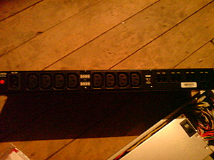 1u chieftec case &amp; 8 Port CyberSwitch (EPC) &amp; p4 2,4 Ghz-dsc00038-jpg